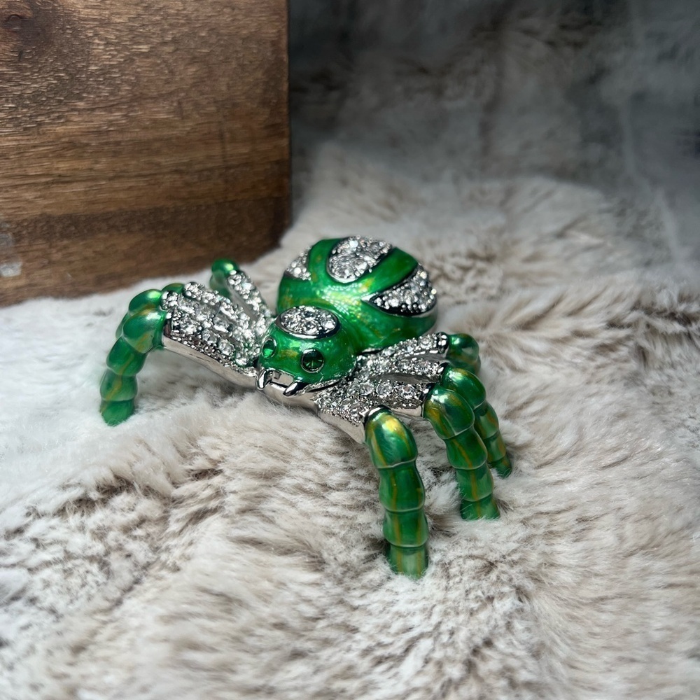 Green and Silver Spider trinket box with Rhinestone Accents